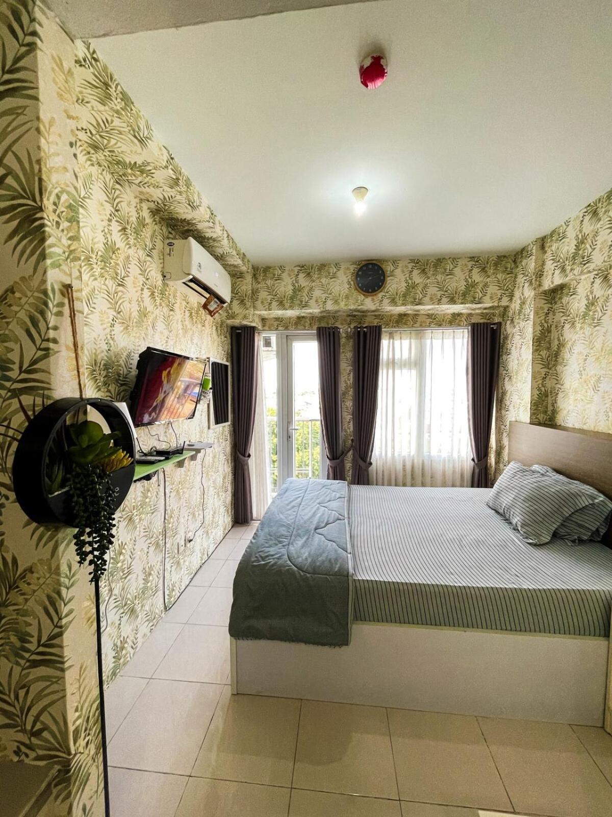 Apartemen Metropolitan Park Berkasi With Pool & Wifi *
