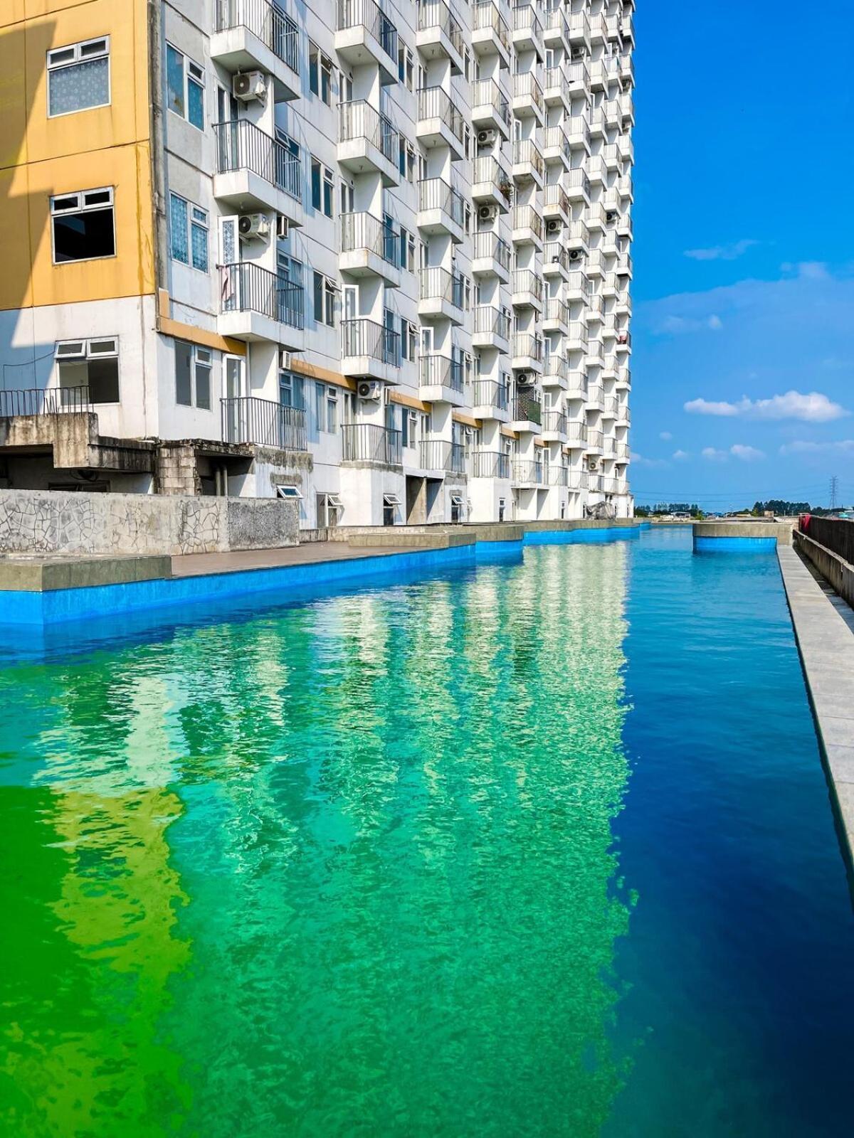 Apartemen Metropolitan Park Berkasi With Pool & Wifi *