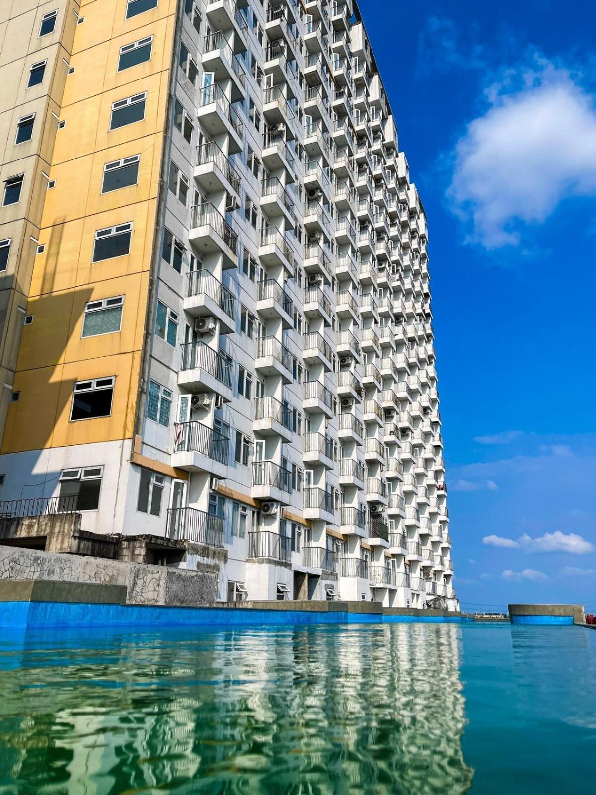 Metropolitan Park Berkasi With Pool & Wifi Apartemen *